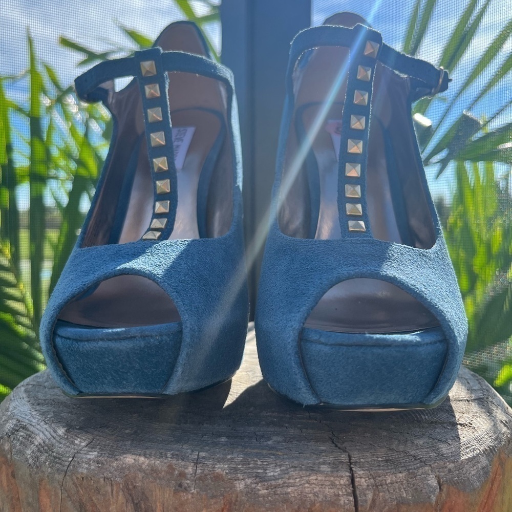 Steve Madden Blue Open Toe Heels - Picture 5 of 13